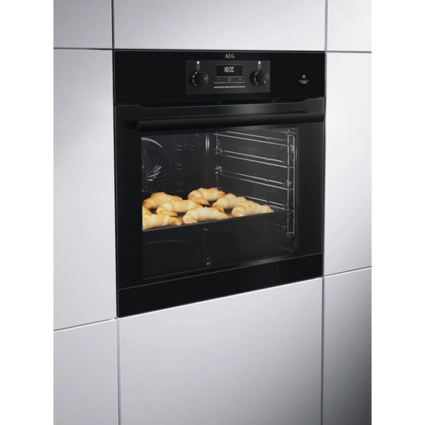 Vstavaná rúra s parnou funkciou AEG SteamBake BEB351110B